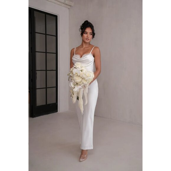 JLUXLABEL IVORY UNVEILED SATIN MAXI BRIDAL DRESS - Size Medium - Picture 9 of 11